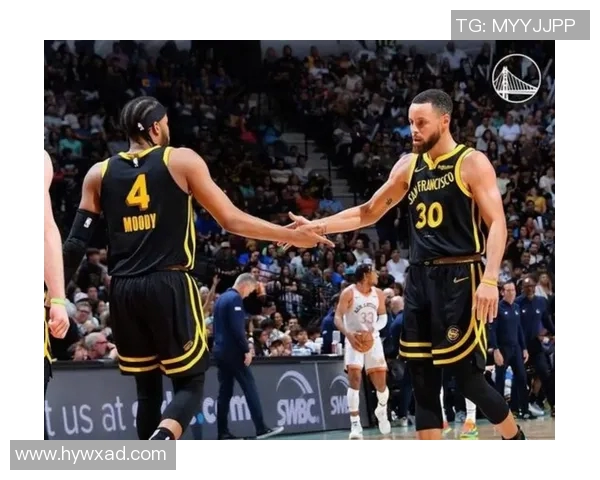 库里单场狂砍44分引领勇士战胜马刺展现超级巨星风范