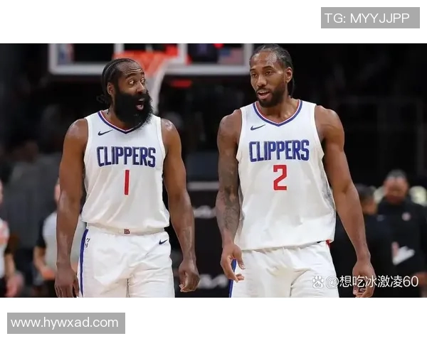 快船与热火激战正酣2021年12月16日NBA精彩对决回顾