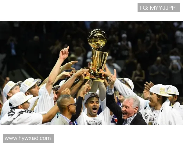 约什吉迪带领球队冲击季后赛展现出色球技与领导力