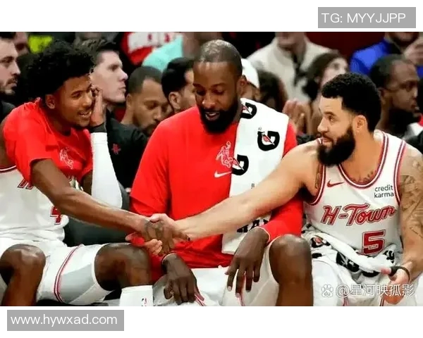 火箭队与灰熊队2017年季后赛激战回顾与精彩瞬间分析