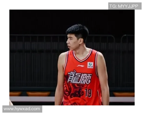 徐昕的艺术之路:从初学者到当代艺术家的蜕变与成长探索 徐昕的艺术之路:从初学者到当代艺术家的蜕变与成长探索