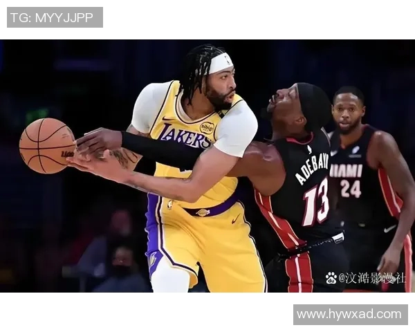 湖人对决热火精彩回顾11月19日比赛全场录像分析与亮点总结